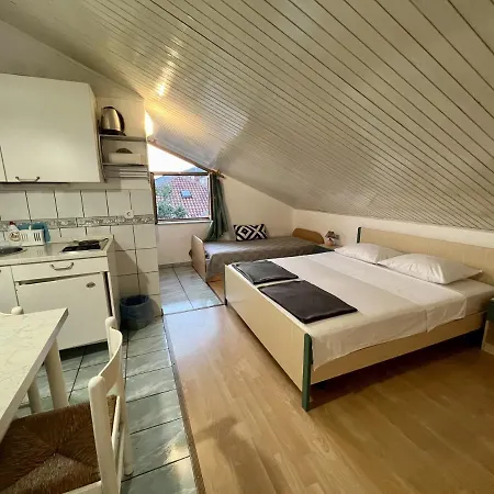 Apartment With Wifi - 5555 *