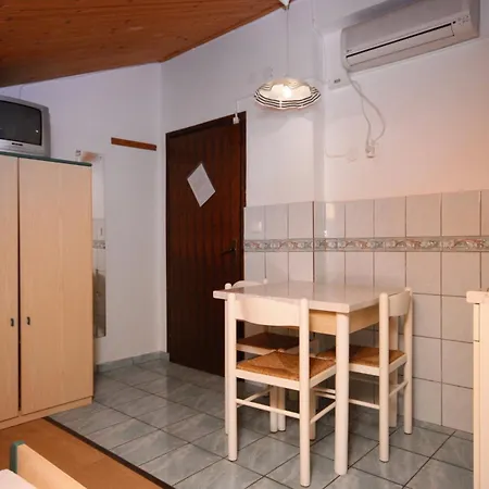 Apartment With Wifi - 5555 *
