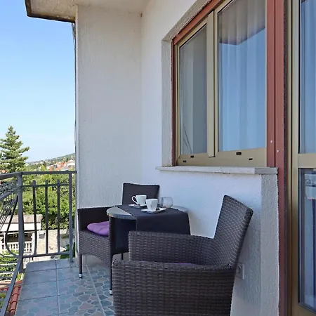 Apartmán With Wifi - 5555 Crikvenica