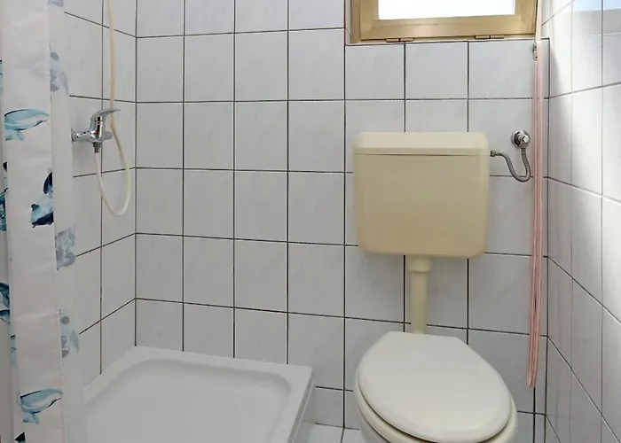 Apartamento With Wifi - 5555 Crikvenica